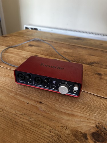 Focusrite scarlett 2i2 - 2i2, 1st