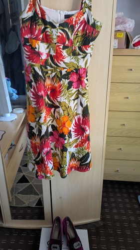 Summer dress size 14v neck - summer, to