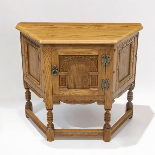 Old charm canted table - old,