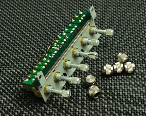 Yaesu 102 front - front, panel