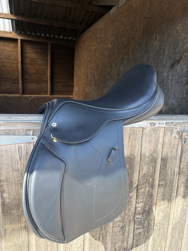 Black country solare jump - black,
