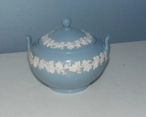 Wedgwood embossed queensware - wedgwood,