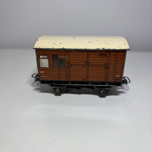 Hornby 2337 horse box - horse, wagon