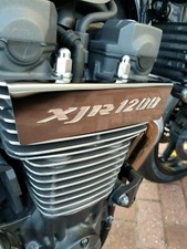 BLACK / SILVER YAMAHA XJR 1200