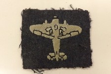 MILITARY CLOTH BADGE ROYAL