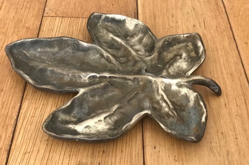 Large brass fig leaf - brass,