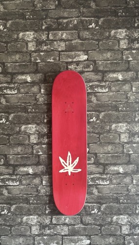 Pink palace skateboard 32 - pink, 32”