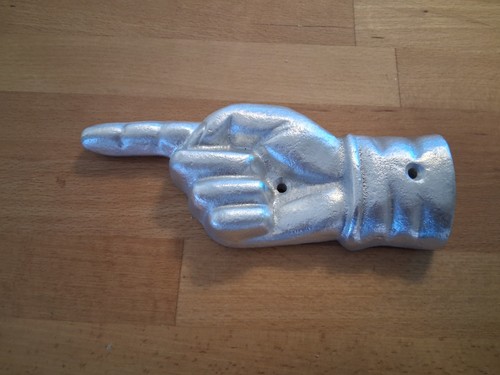 Cast aluminium pointing - aluminium, finger