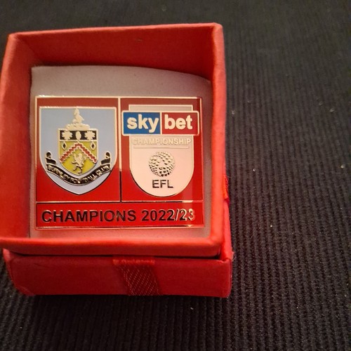 Burnley football club enamel - football,