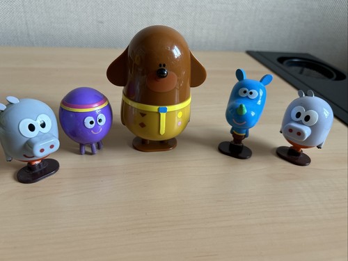 Hey duggee toy - duggee, figure