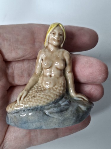 1975 wade porcelain aquarium - 'wade',