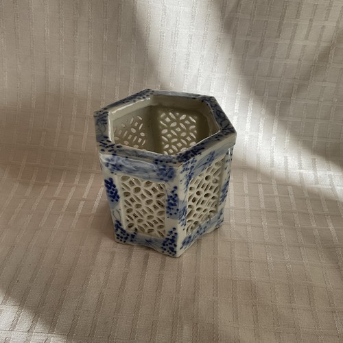 Vintage flow blue hexagon - flow,
