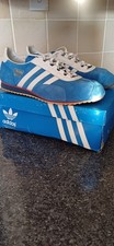 RARE Adidas Achill running shoes blue. 