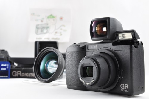 Ricoh digital near mint - ricoh,