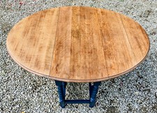 BEAUTIFUL AND COMPACT SOLID OAK DROP LEAF DINING TABLE HAGUE BLUE FARROW & BALL