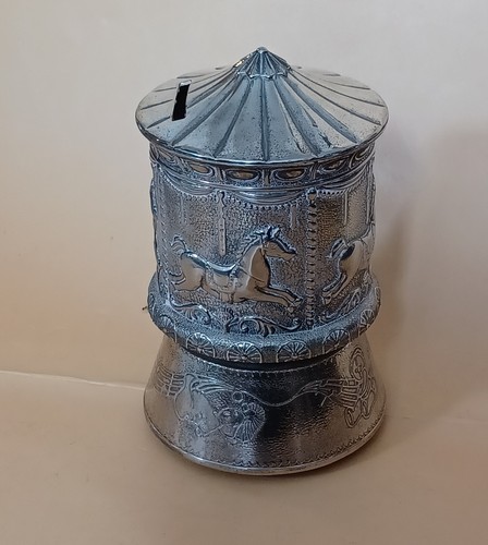 Musical spinning carousel - spinning,