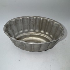 Vintage Traditional Oval