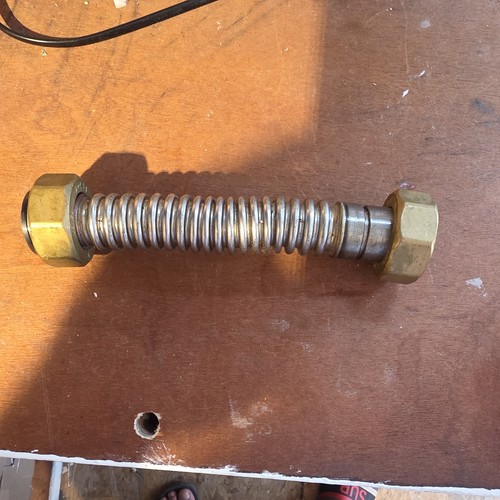 Flexible meter connector - flexible,