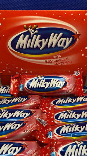 Milky way strawberry flavour - milky,