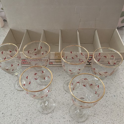 Chesterfield decorated wine - chesterfield,
