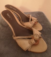 slip on sandals size 7