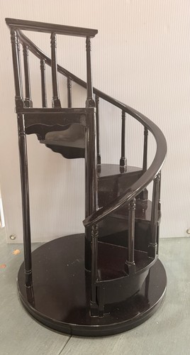 Authentic byers choice ltd - authentic,