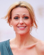SURANNE JONES 8x10 PHOTO *