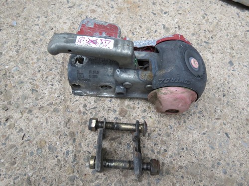 Stabilising hitch - stabilising,