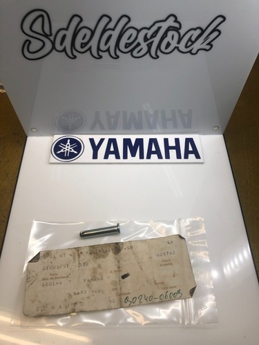 Axle foot wedge - axle, yamaha