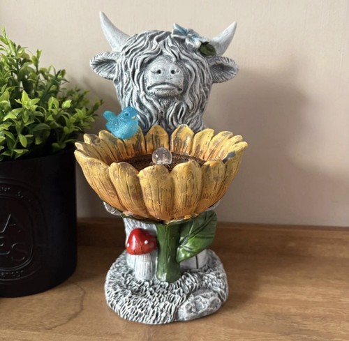 Highland cow solar powered - highland,