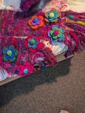 FEMALE GIFT SET - SILK YARN KNIT HAT & SCARF WITH DECORATED FELT FLOWERS  NEW