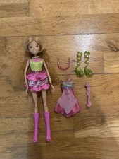 Winx Club- City Style Flora Doll