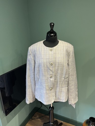 Ladies size jacket pastel - size,
