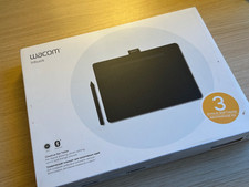 Wacom Intuos CTL-6100WL Medium Bluetooth Graphics Pen Tablet - Black