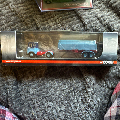 Corgi trackside bedford 76 - corgi, 1:76