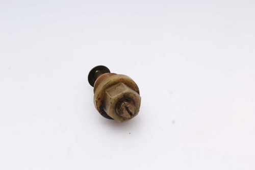 Oil pressure sensor - pressure, z