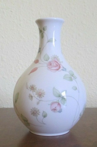 Wedgwood bone china rosehip 4 - wedgwood,