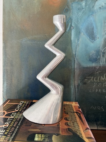 Aluminum zig zag candel holder - zig,
