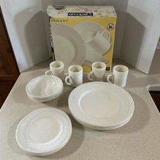 ARCOPAL " ROMANE  "  16 PC