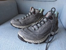 Ecco Woman Hiking Boots Size