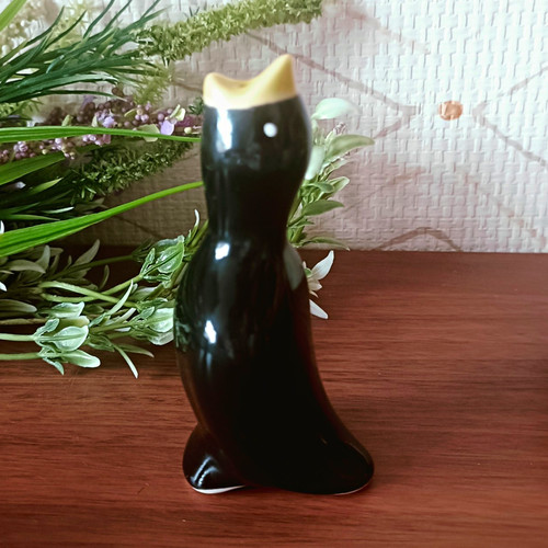 Pie bird blackbird - bird, pottery