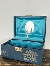 Vintage Musical jewellery box
