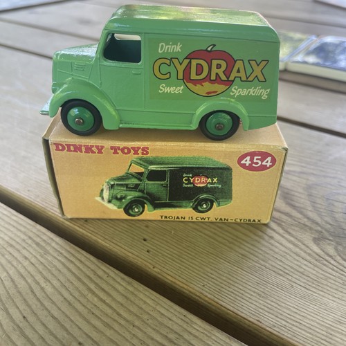 Vintage dinky 454 trojan - trojan, van