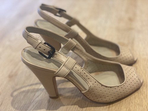 Jaeger gorgeous perforated - gorgeous,