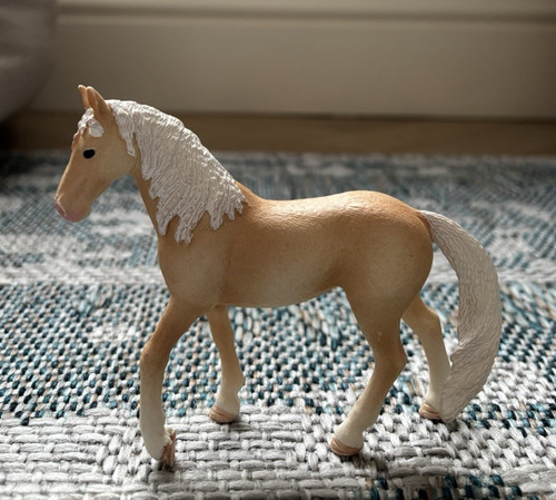Schleich unmounted palomino - unmounted,