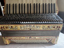 Vintage Soprani 120 Base Piano