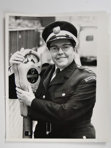 Doris hobbs london traffic - hobbs,