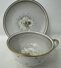Pretty SUSIE COOPER Bone China