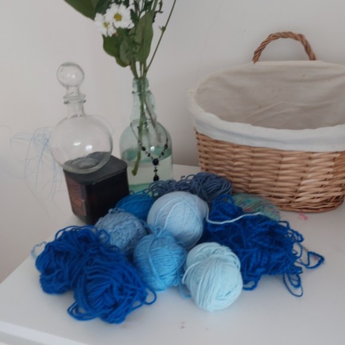 Balls blue wool mix yarn - balls,