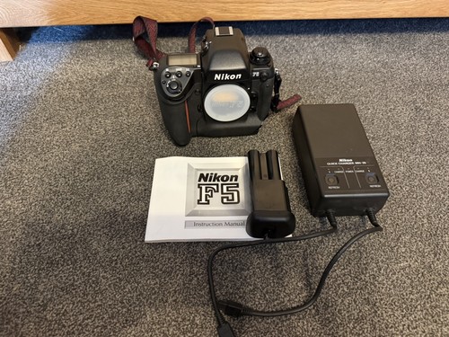 Nikon 35mm film camera - 35mm, +